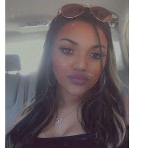 Meet your Posher, Aalyssa